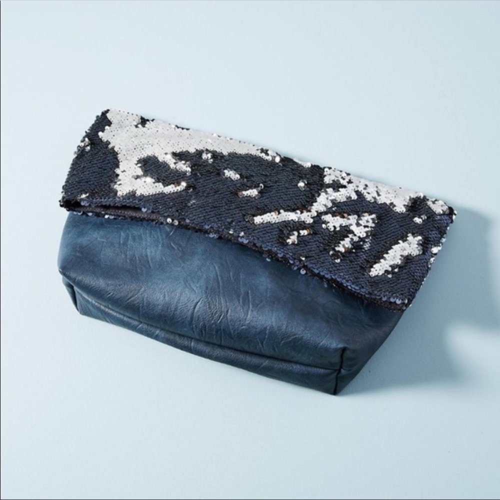 NWT Anthropologie sequin folder clutch purse in navy - Picture 2 of 8